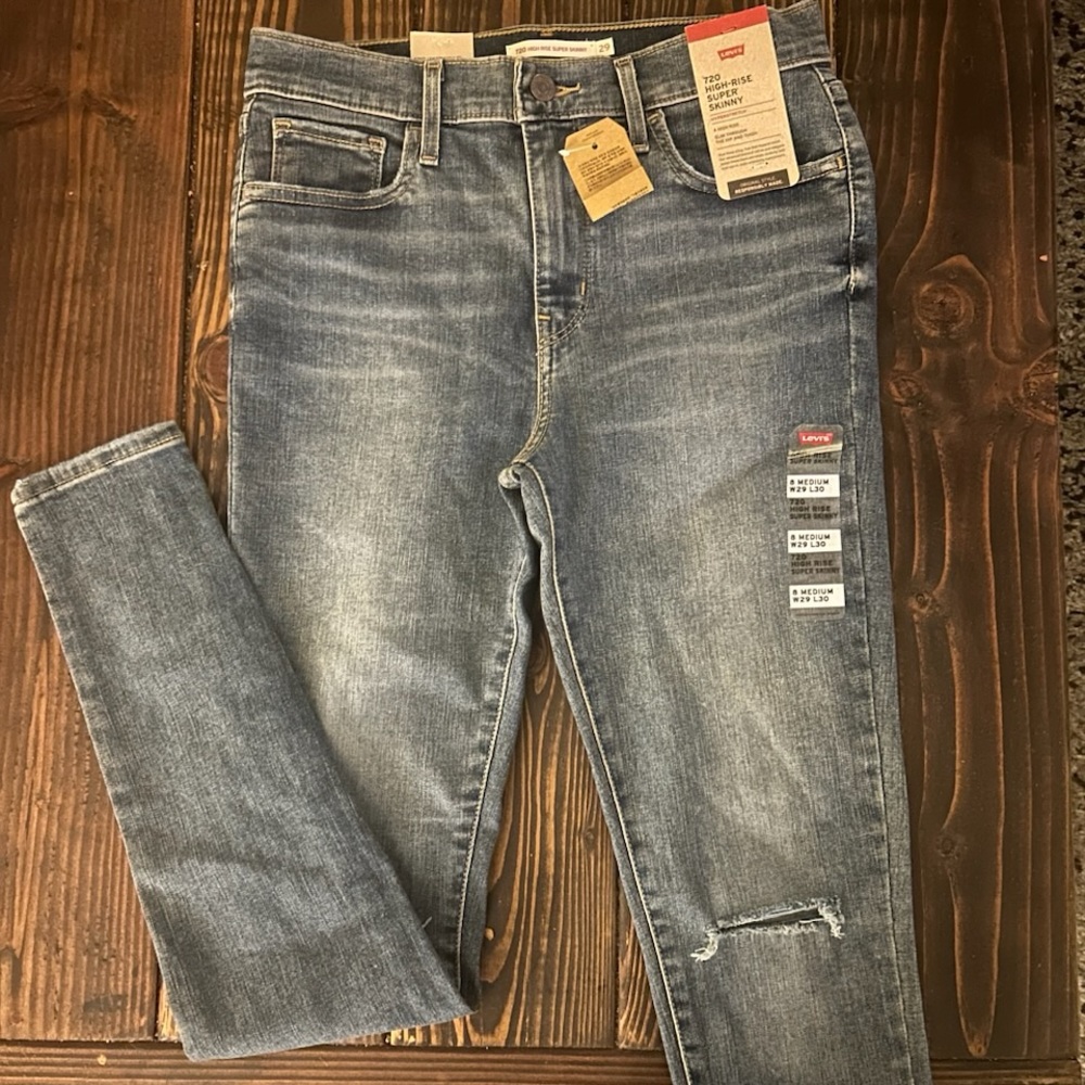 Women’s Levi 720 high rise super skinny